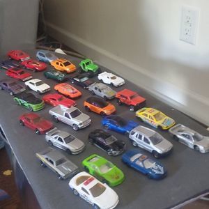Hotwheels Matchbox Maisto and more